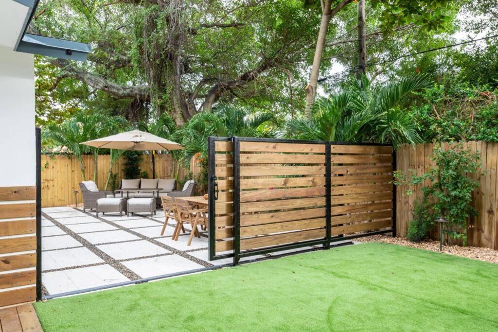 Casa Madeira @ The Heart Of Design District Hébergement de vacances *
